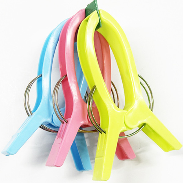 Wholesale Set of 3 Super Jumbo Plastic Clips Wholesale Set of 3 Super Jumbo Plastic Clips